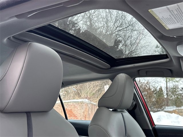 Certified 2021 Toyota Camry SE image 9