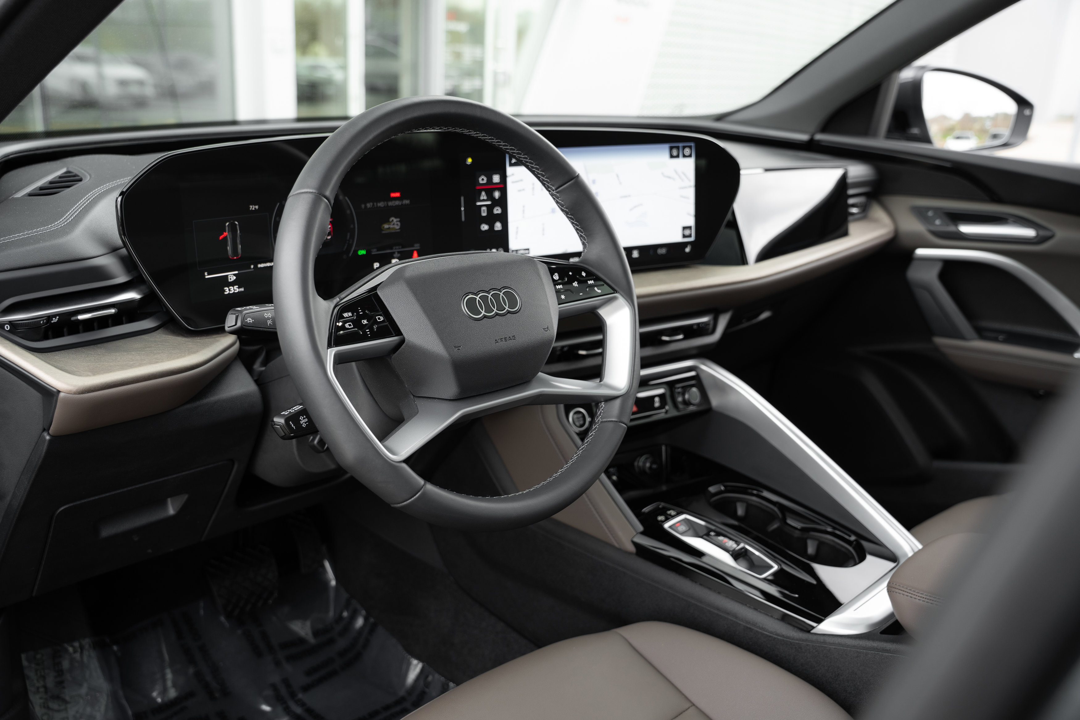 Certified 2025 Audi Q5 Premium w/ Convenience Package image 10