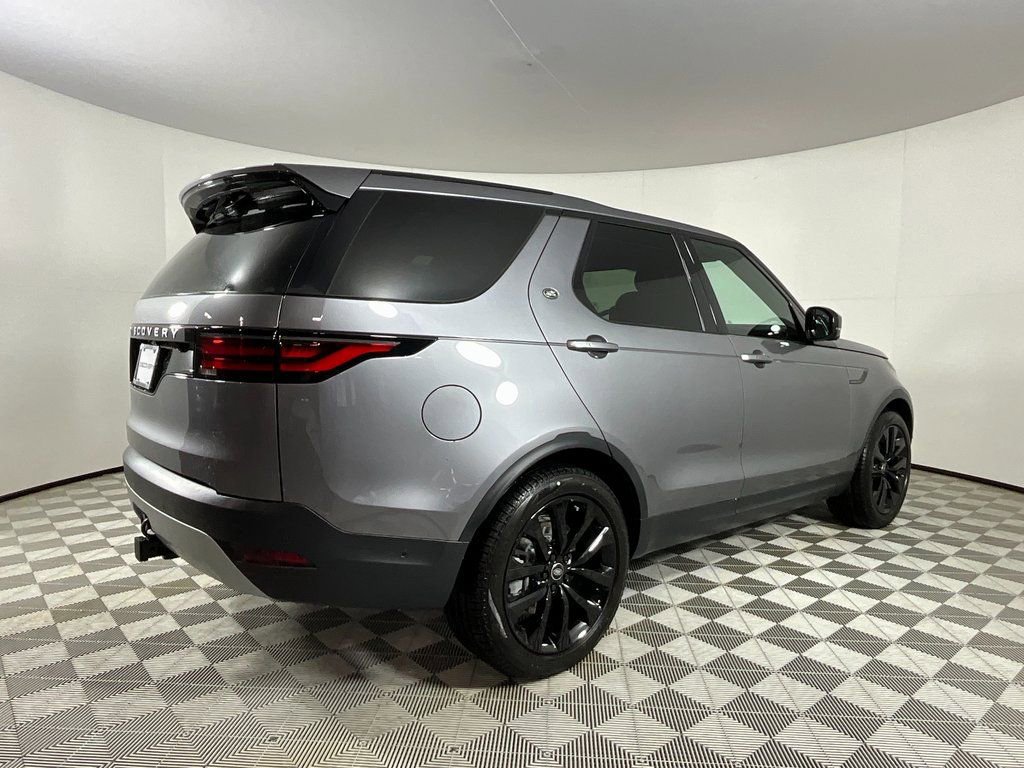 New 2026 Land Rover Discovery S AWD/4WD image 2