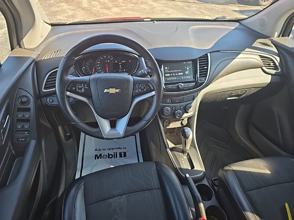 Used 2017 Chevrolet Trax LT w/ LT Convenience Package AWD/4WD image 6