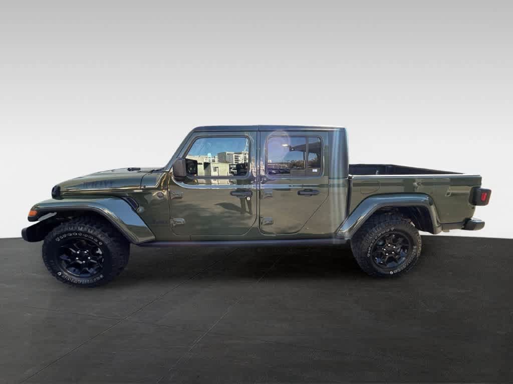 Used 2023 Jeep Gladiator Sport AWD/4WD image 3