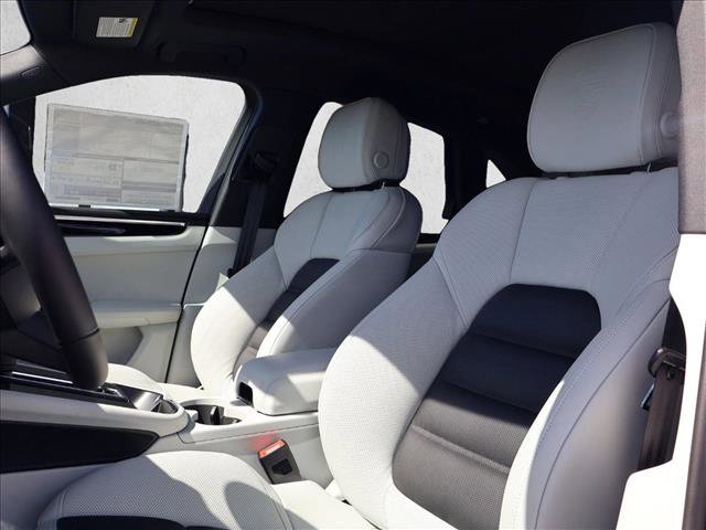 New 2026 Porsche Macan S AWD/4WD image 5