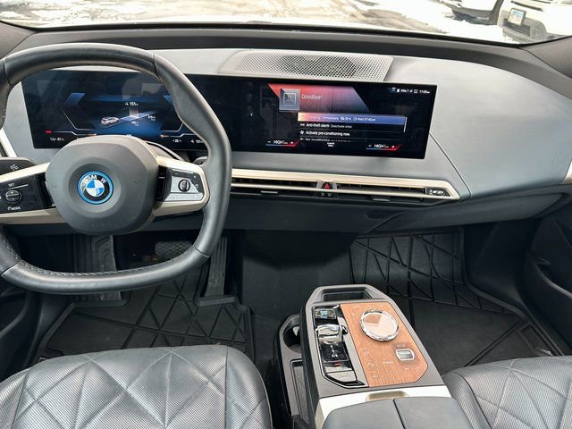 Used 2023 BMW iX xDrive50 w/ Premium Package image 19