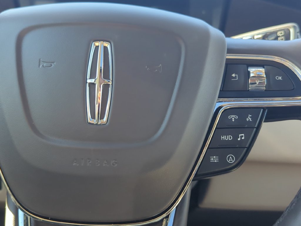 Used 2024 Lincoln Navigator Reserve AWD/4WD image 17