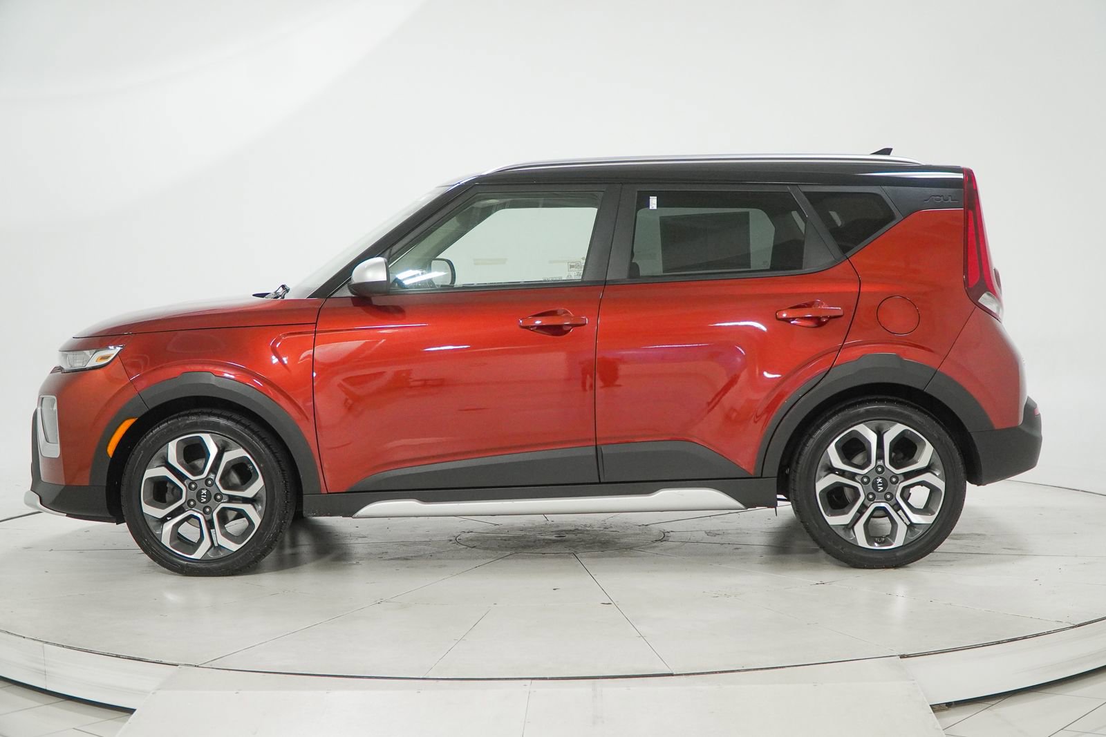 Used 2020 Kia Soul X-Line FWD image 6
