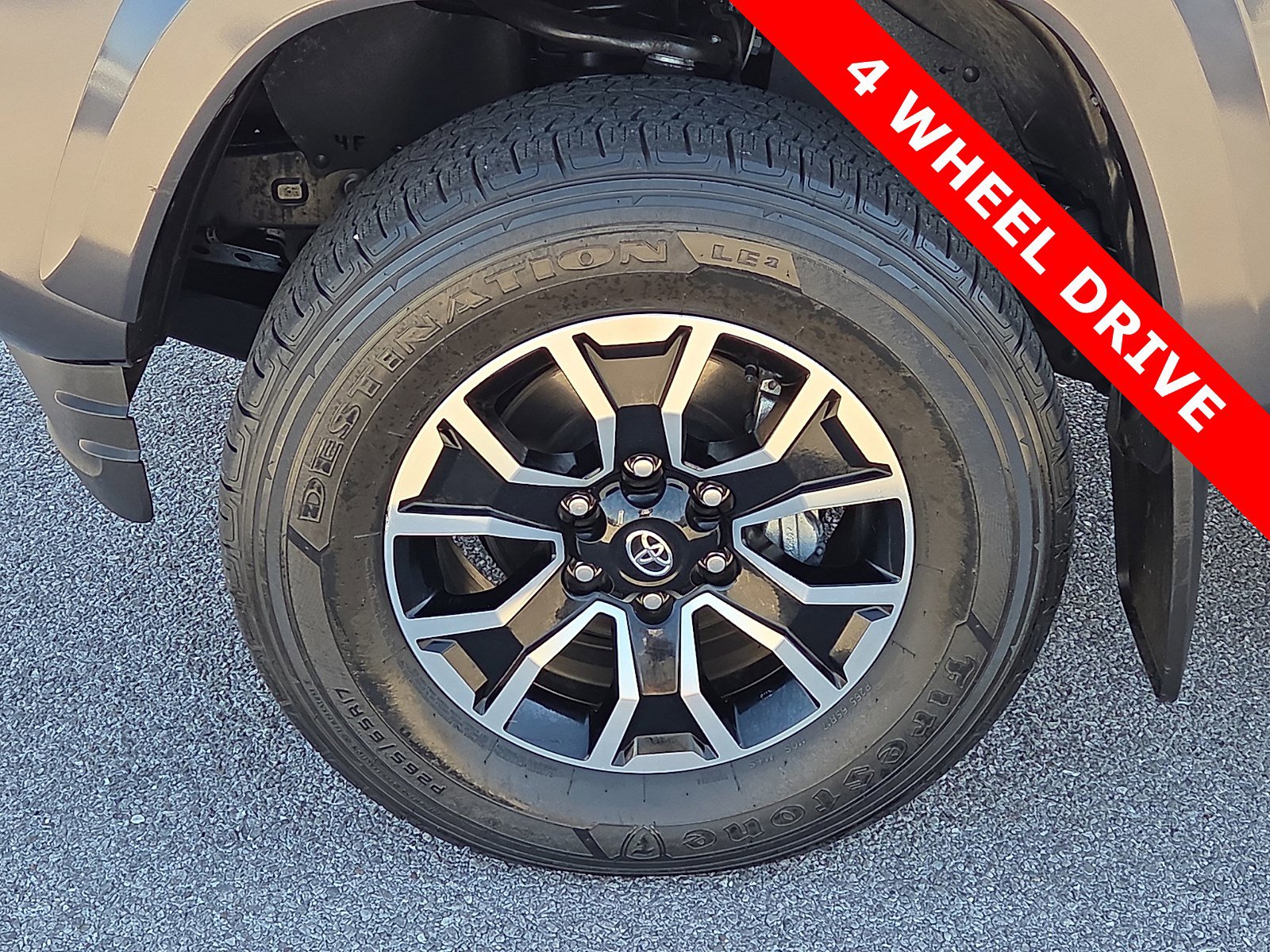 Used 2023 Toyota Tacoma TRD Sport AWD/4WD image 7