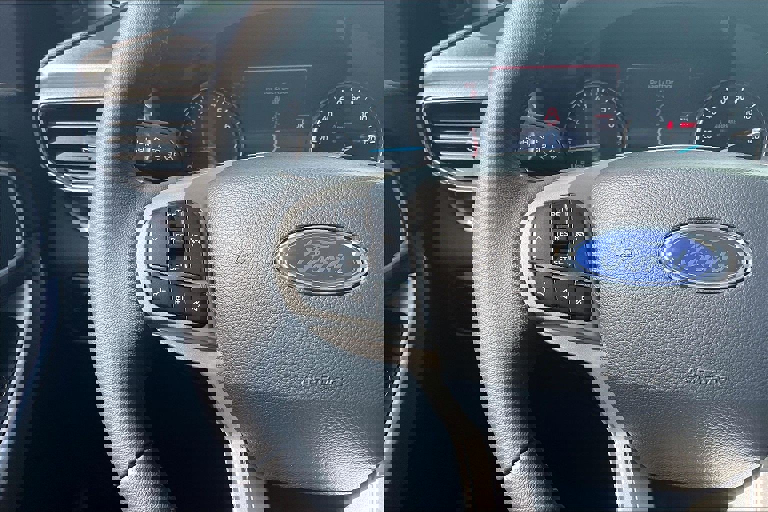 Used 2024 Ford Explorer XLT w/ Equipment Group 202A image 23