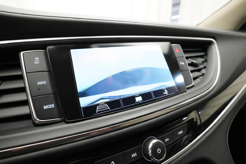 Used 2020 Buick Enclave Essence w/ Sound and Sites Package AWD/4WD image 19