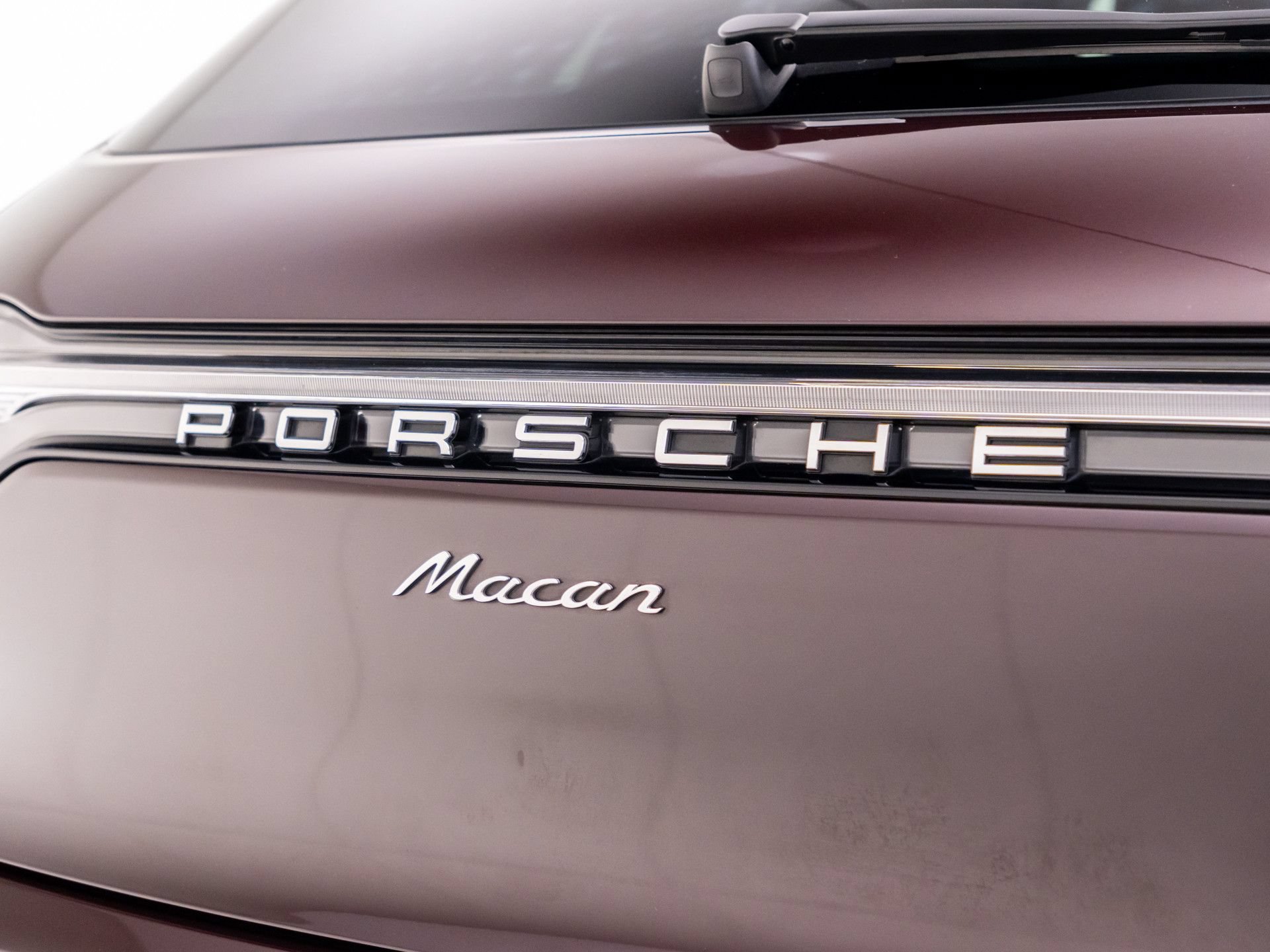 Certified 2026 Porsche Macan AWD/4WD image 37