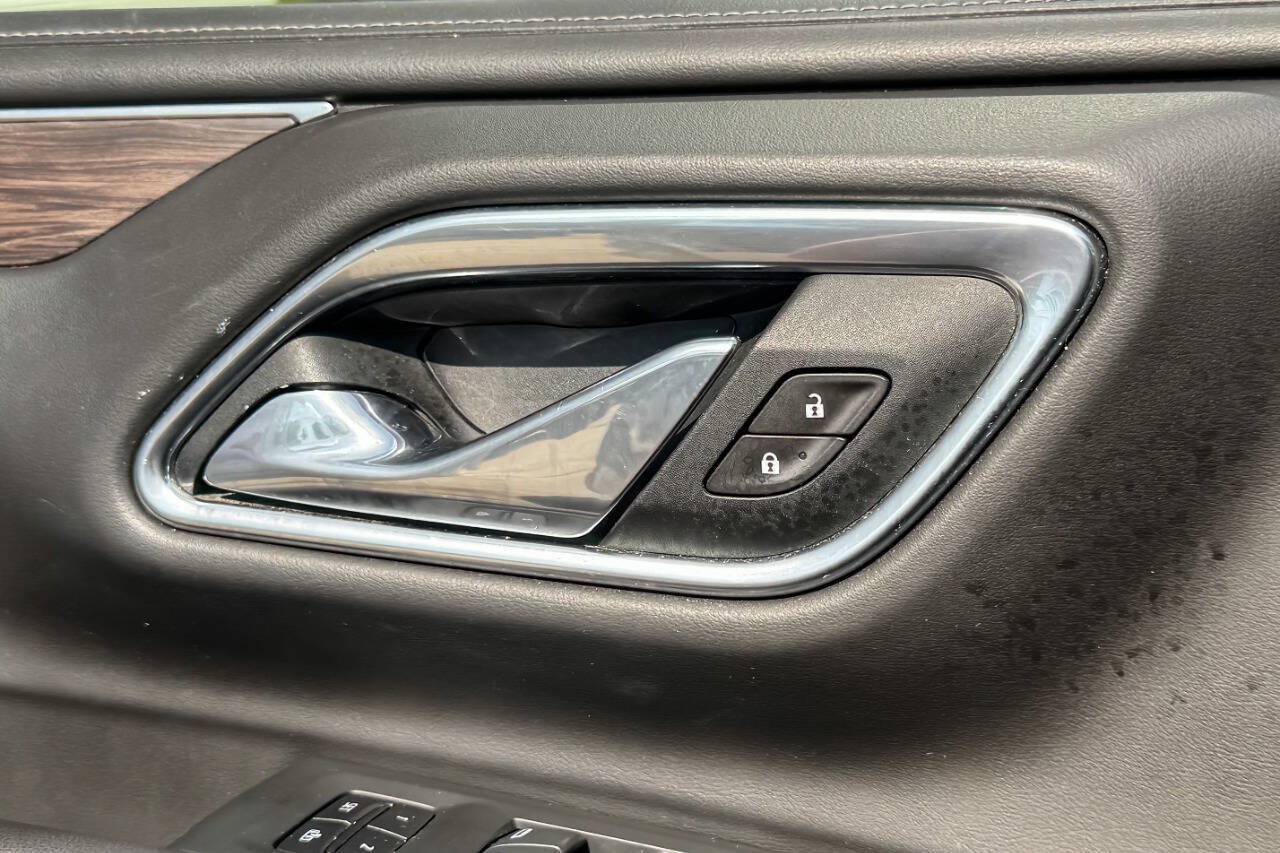Used 2021 Chevrolet Tahoe LT w/ LT Signature Package AWD/4WD image 27