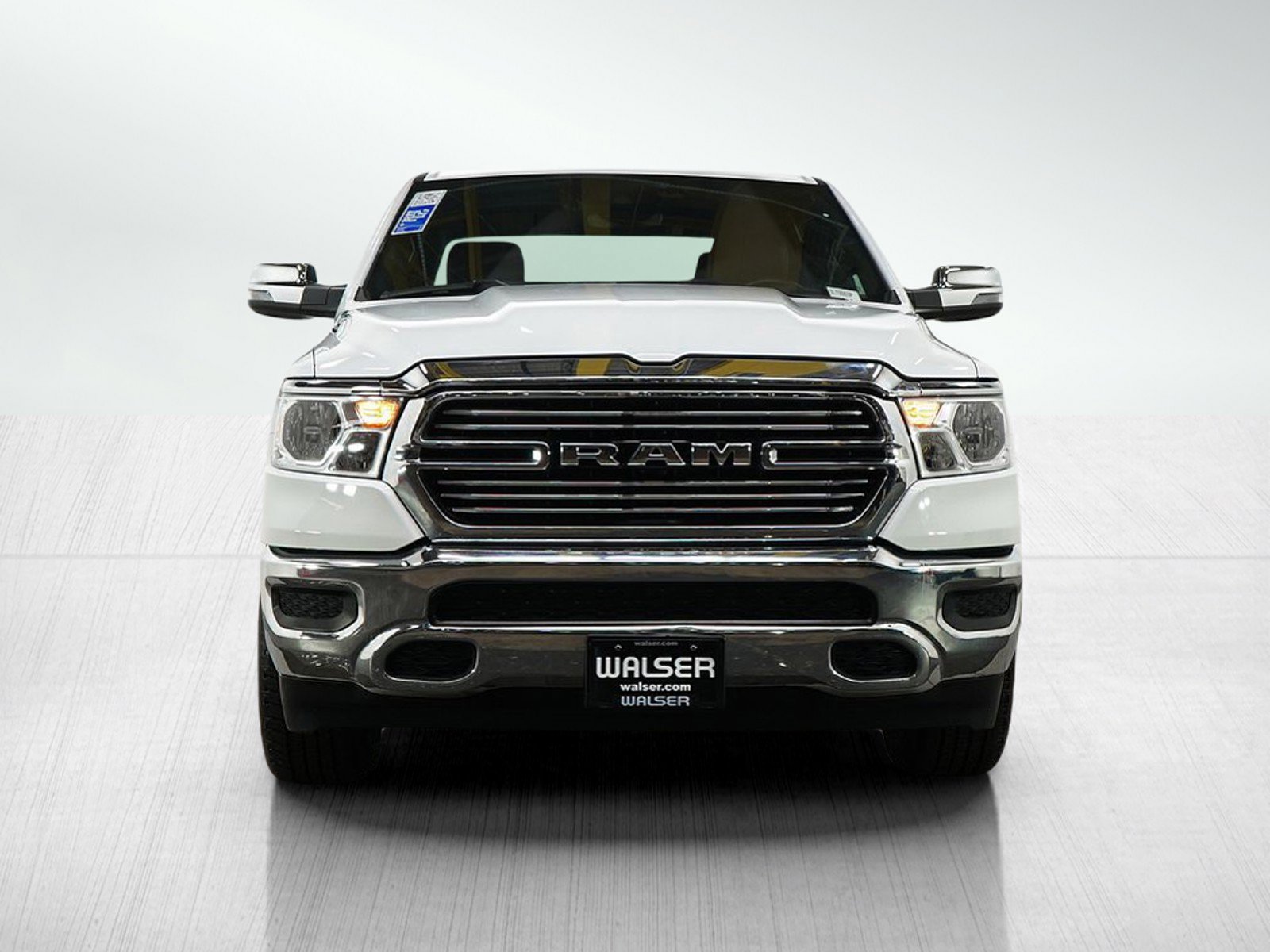 Used 2024 RAM 1500 Laramie AWD/4WD image 8
