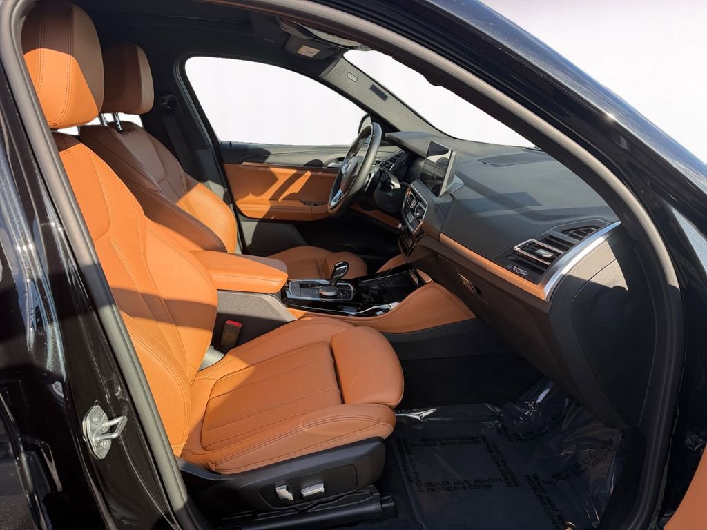 Used 2023 BMW X4 xDrive30i w/ Premium Package image 15