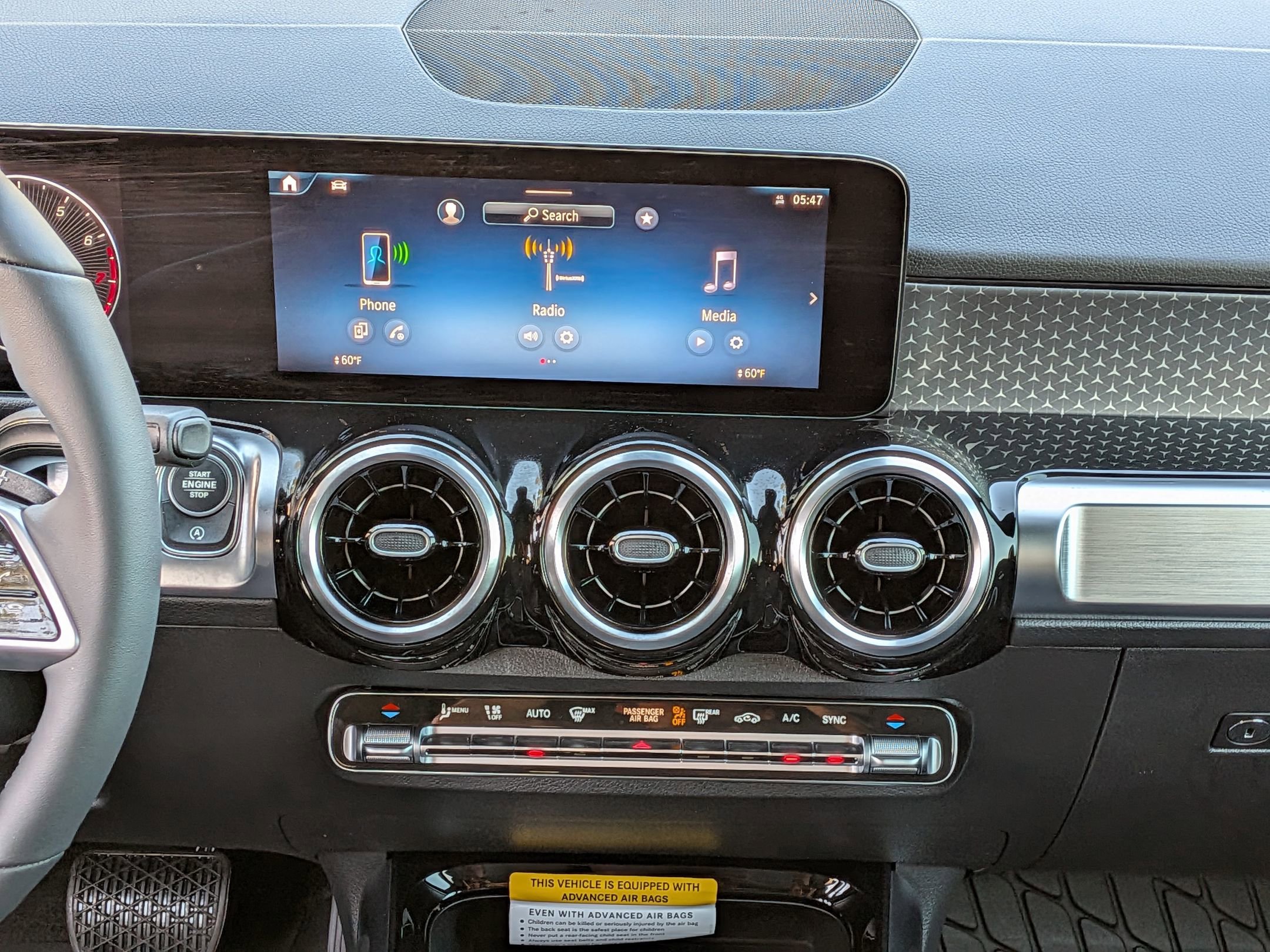 New 2026 Mercedes-Benz GLB 250 image 31