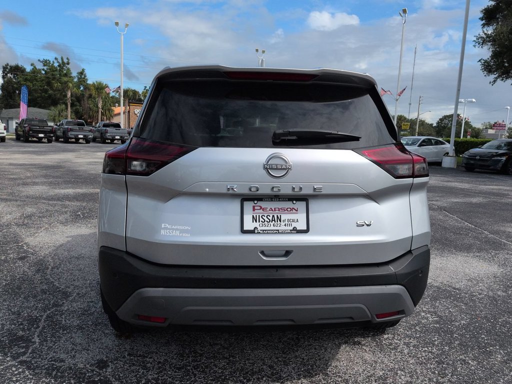 Used 2022 Nissan Rogue SV FWD image 5