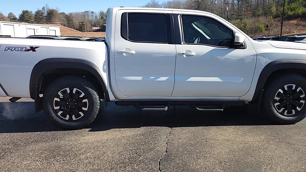 Used 2022 Nissan Frontier Pro-X image 8