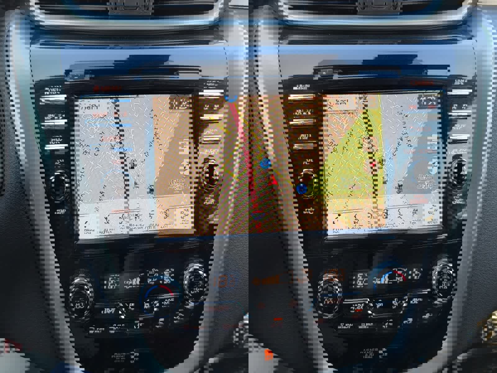 Used 2024 Nissan Murano SV image 25