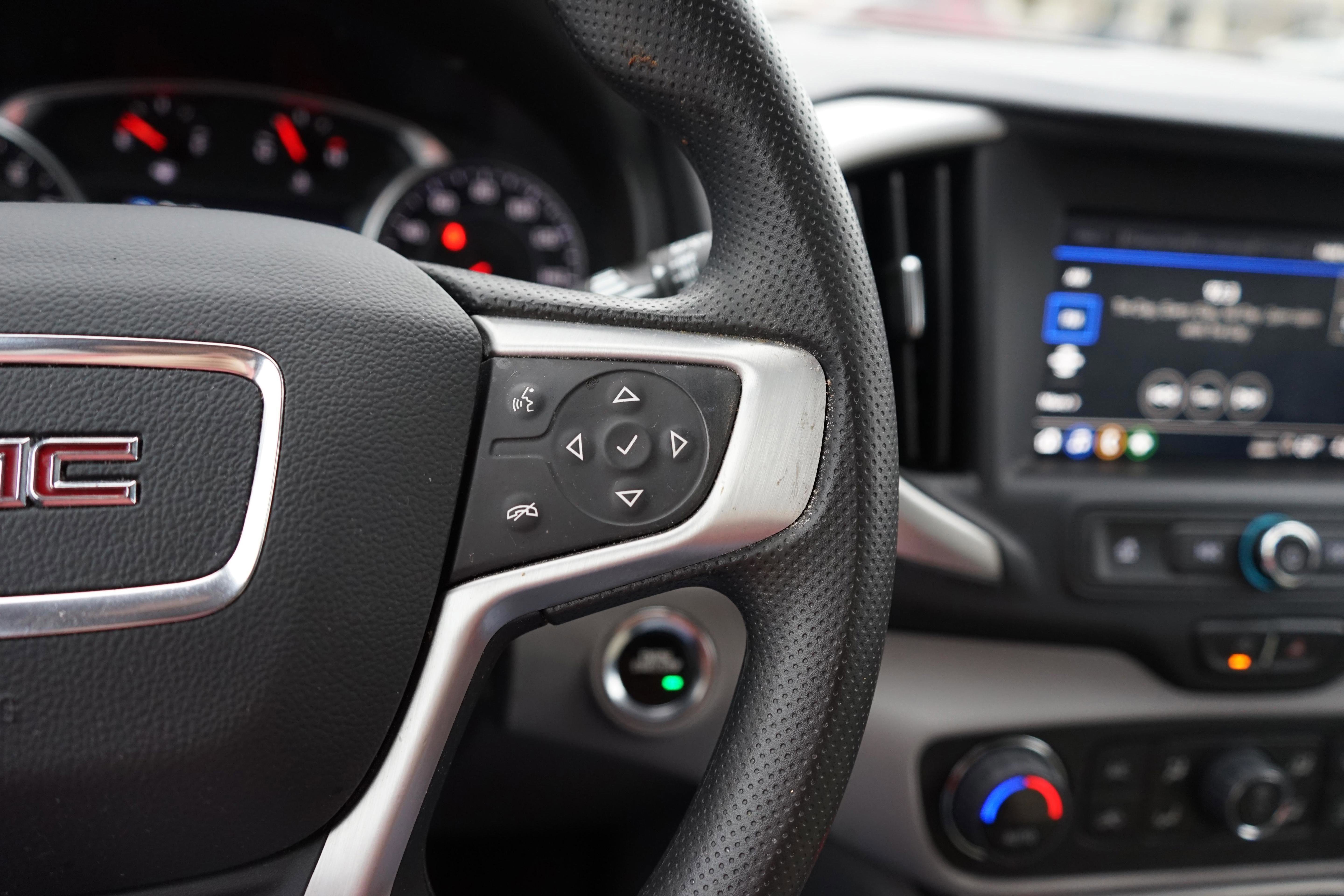 Used 2022 GMC Terrain SLE w/ Driver Convenience Package image 12