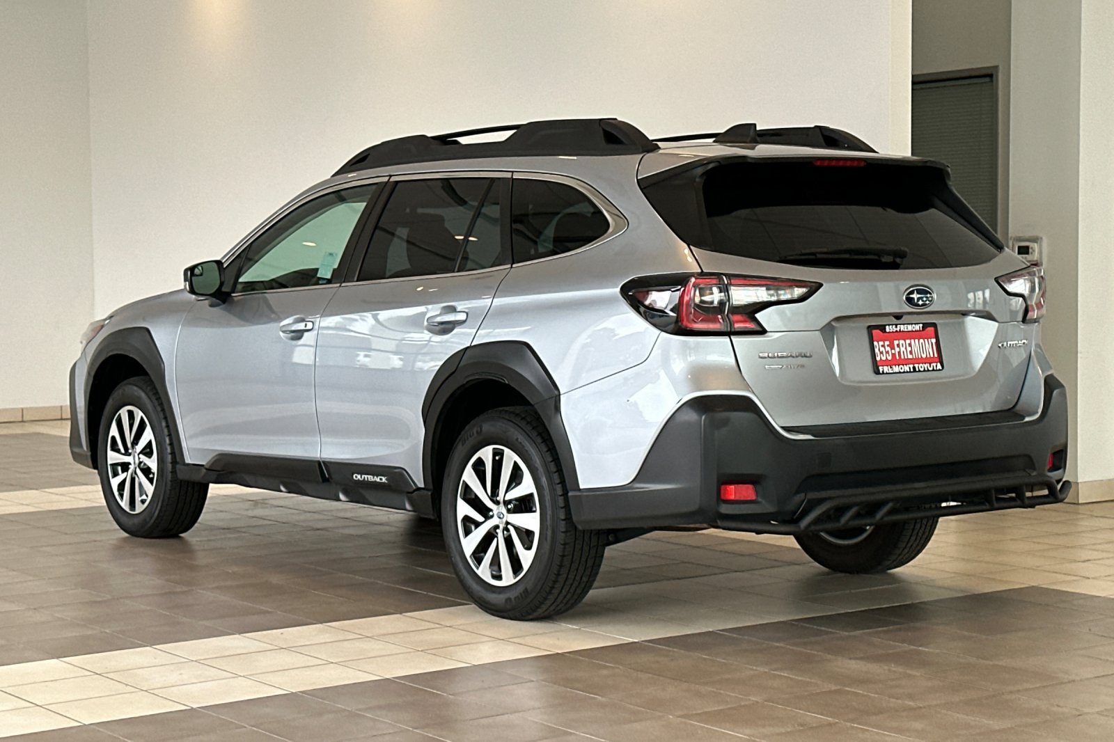 Used 2023 Subaru Outback AWD/4WD image 6