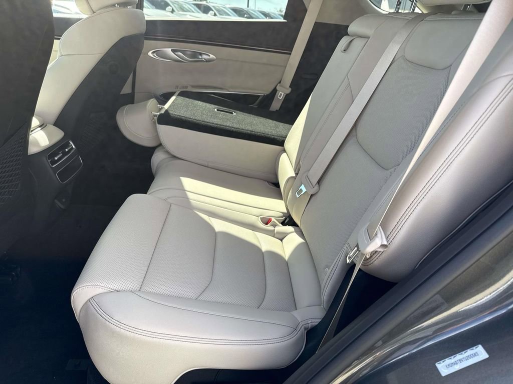 New 2026 Genesis GV70 2.5T image 17