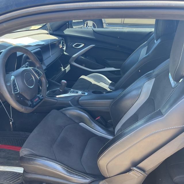Used 2018 Chevrolet Camaro SS RWD image 14