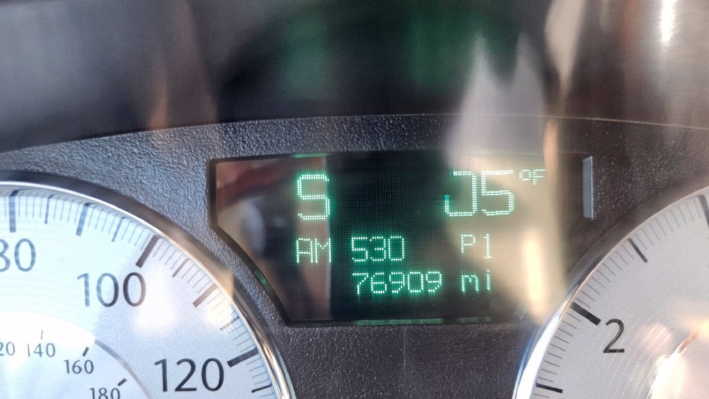 Used 2009 Chrysler 300 C RWD image 33