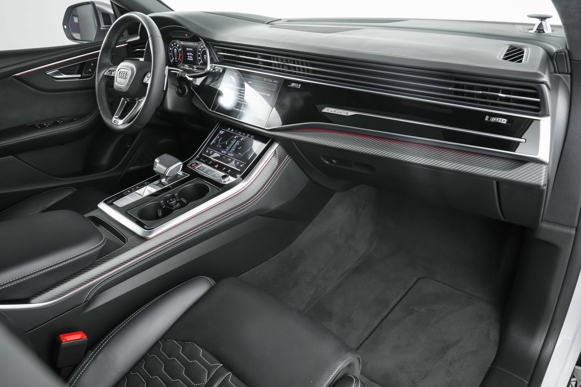 Used 2024 Audi RS Q8 AWD/4WD image 15