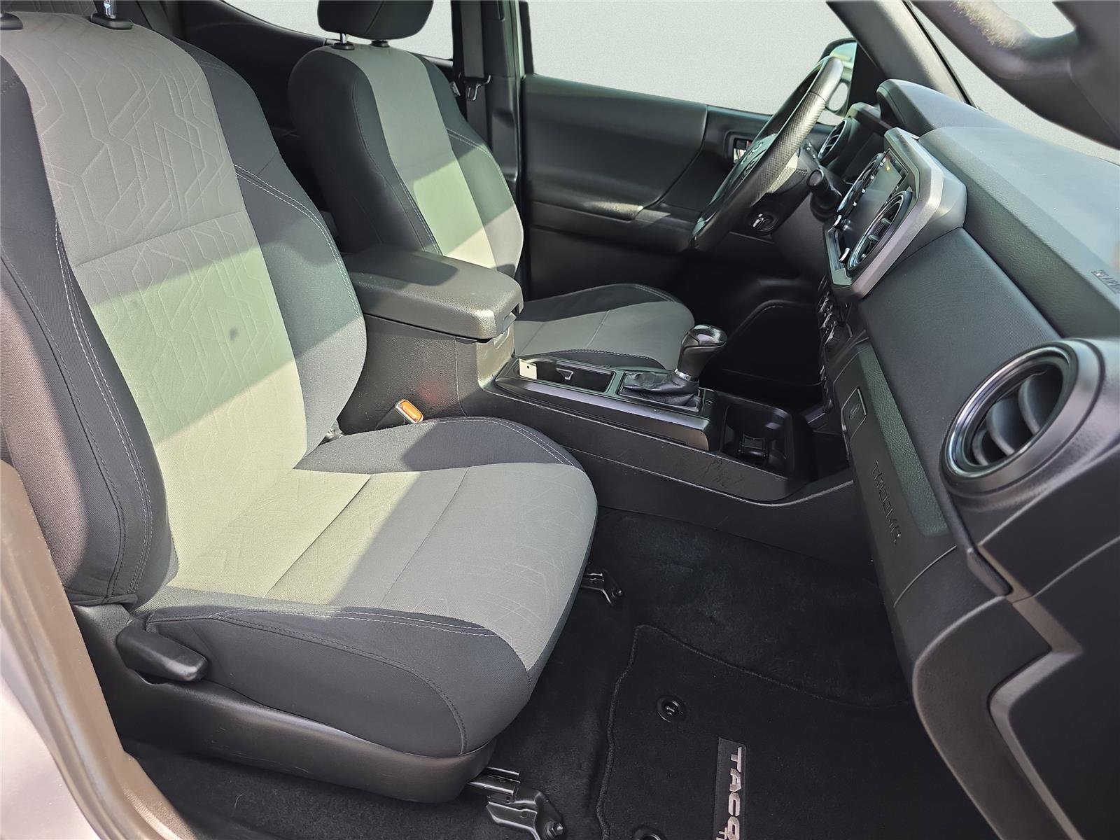 Used 2021 Toyota Tacoma TRD Sport image 34