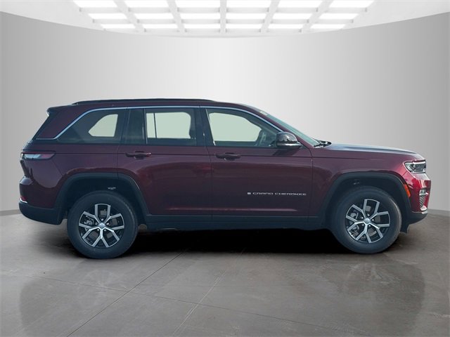 New 2025 Jeep Grand Cherokee Limited w/ Luxury Tech Group II image 8