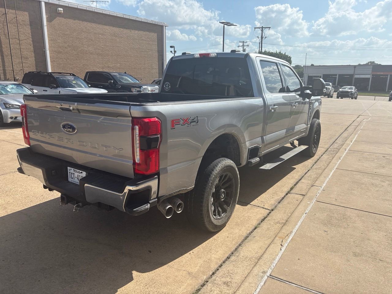 Certified 2023 Ford F350 Lariat w/ Lariat Ultimate Package AWD/4WD image 3