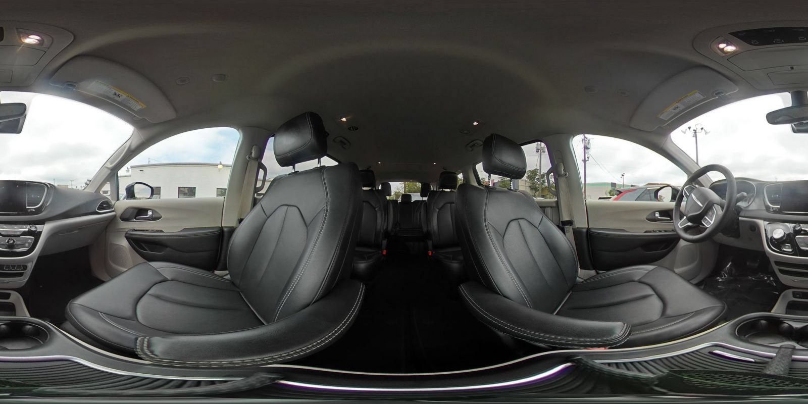 Used 2024 Chrysler Pacifica Touring-L FWD image 46