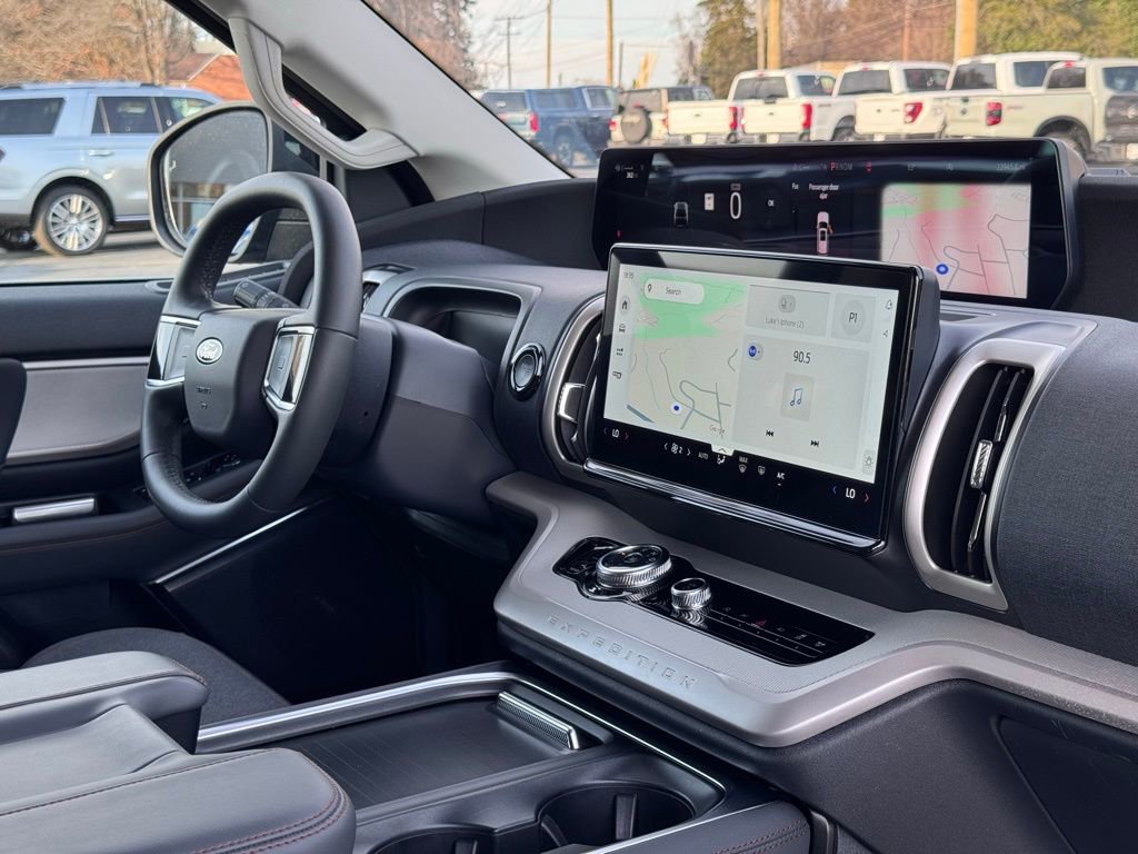 Used 2025 Ford Expedition Max Active image 27