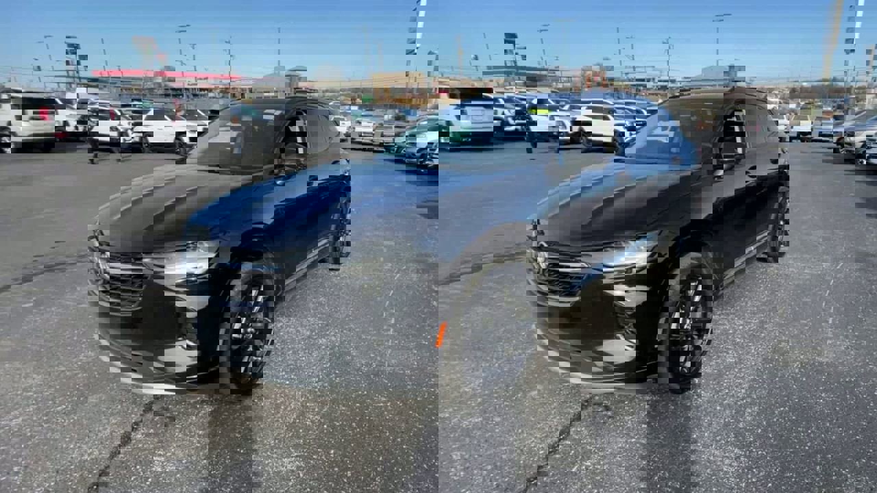 Certified 2023 Buick Envision Essence w/ Sport Touring Package image 5