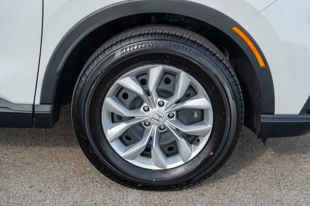 Used 2025 Honda CR-V LX image 11