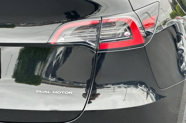 Used 2023 Tesla Model Y Long Range AWD/4WD image 30