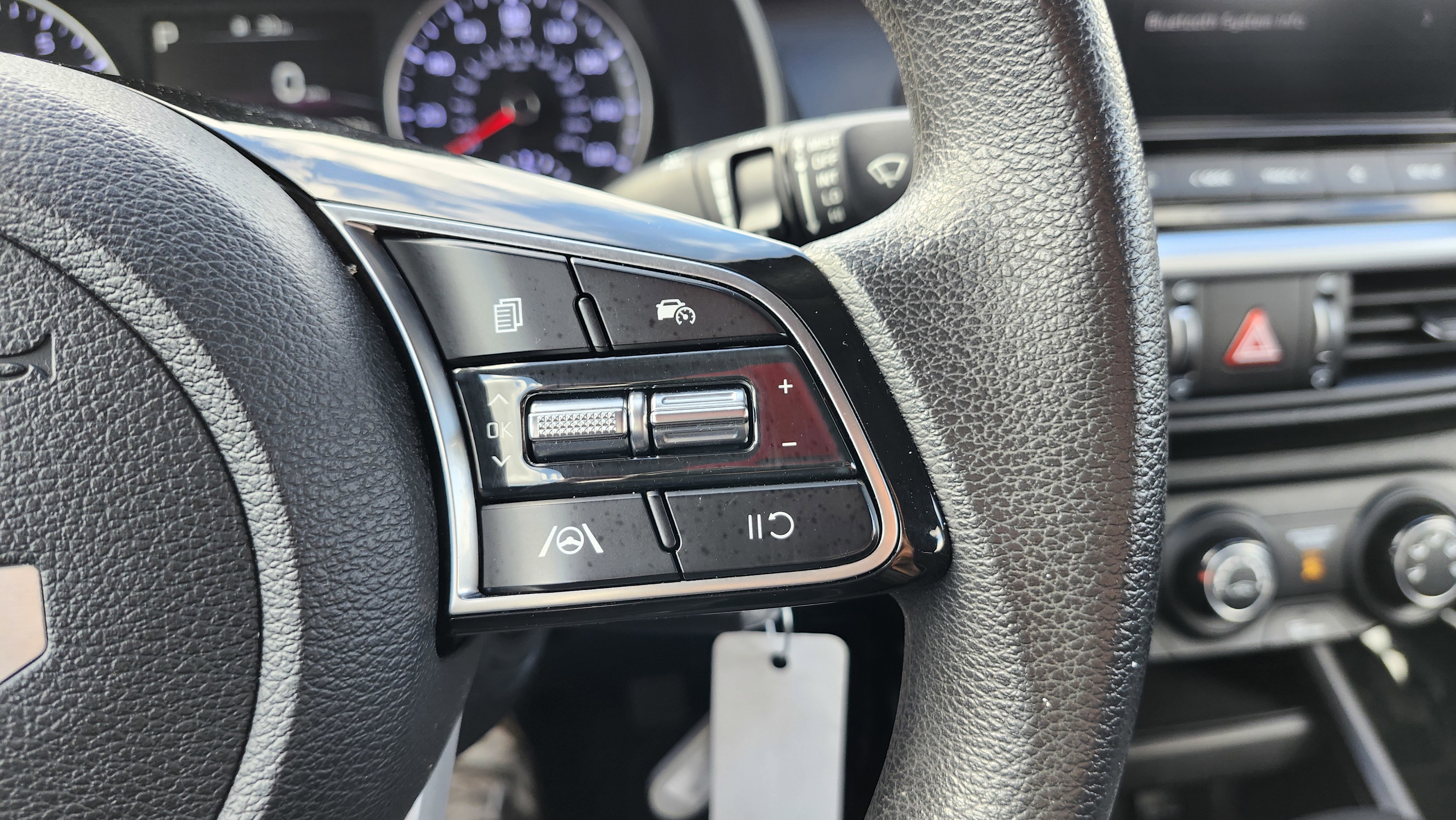 Used 2022 Kia Forte LXS w/ LXS Technology Package image 28