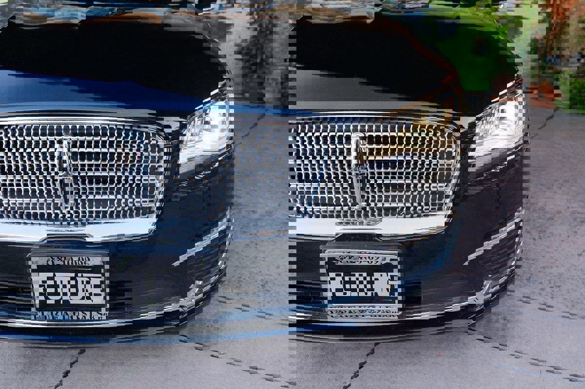 Used 2017 Lincoln MKZ Select FWD image 41