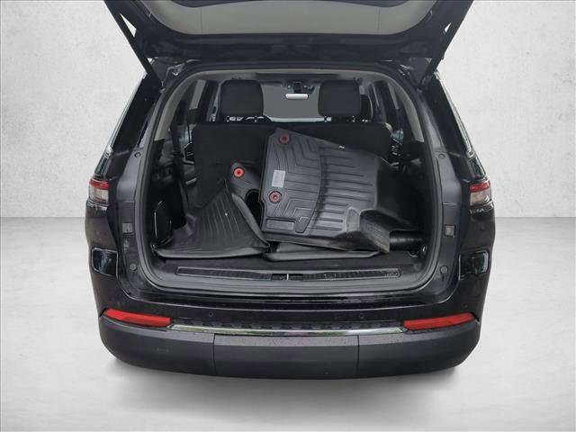Used 2021 Jeep Grand Cherokee L Limited RWD image 7
