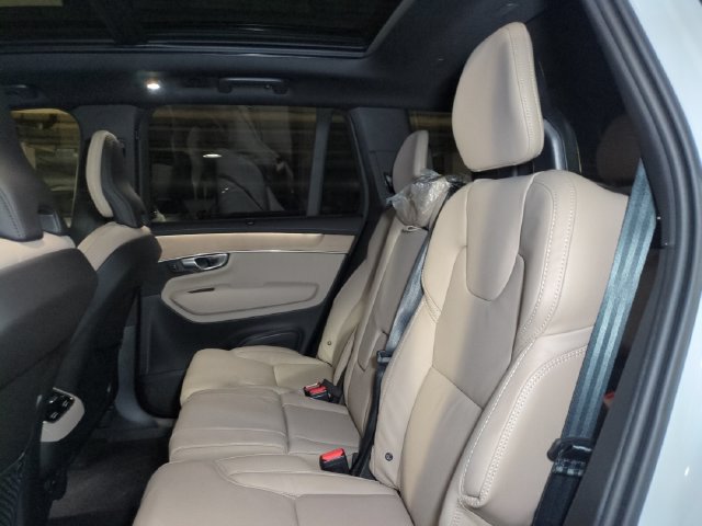 New 2026 Volvo XC90 B6 Ultra w/ Protection Package AWD/4WD image 26