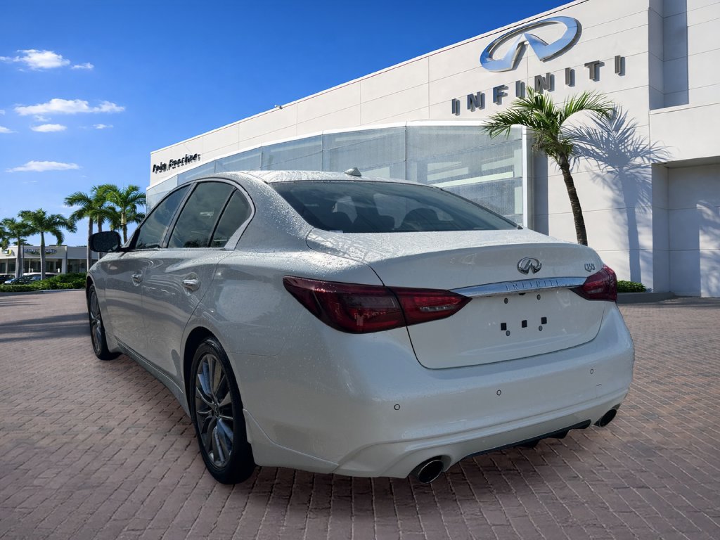 Used 2023 INFINITI Q50 Luxe w/ Cargo Package RWD image 5
