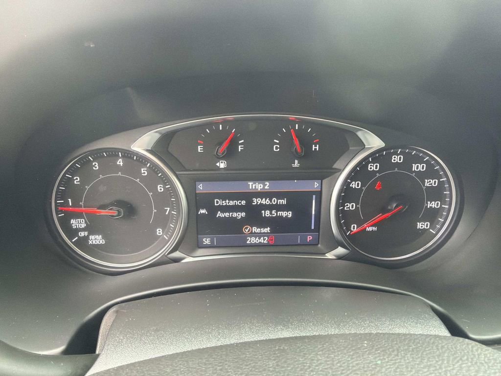 Used 2023 GMC Terrain AT4 image 27