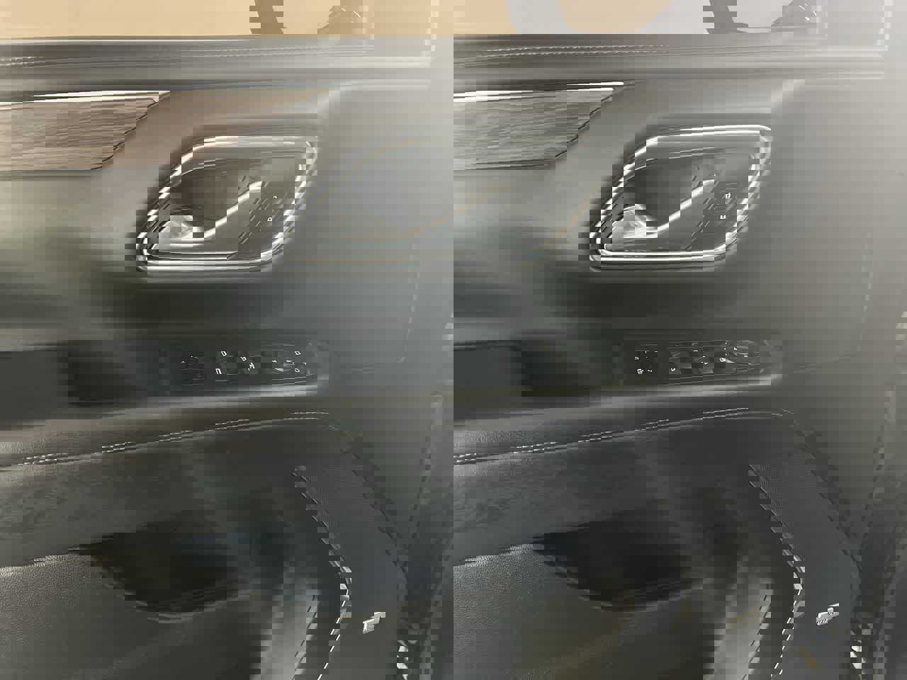 Used 2021 Chevrolet Tahoe Z71 image 12