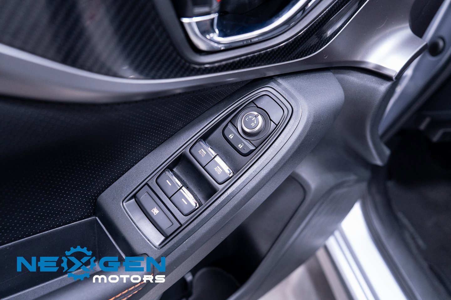 Used 2020 Subaru Crosstrek 2.0i Limited w/ Moonroof Package image 23