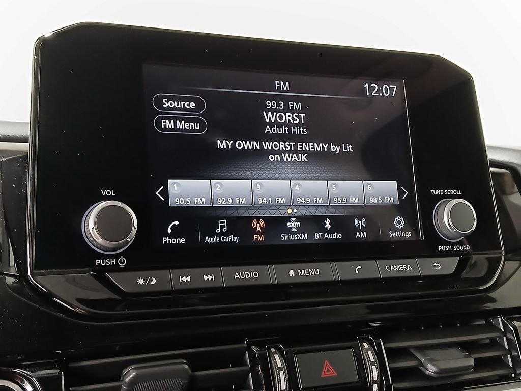 Used 2023 Nissan Pathfinder SV image 23