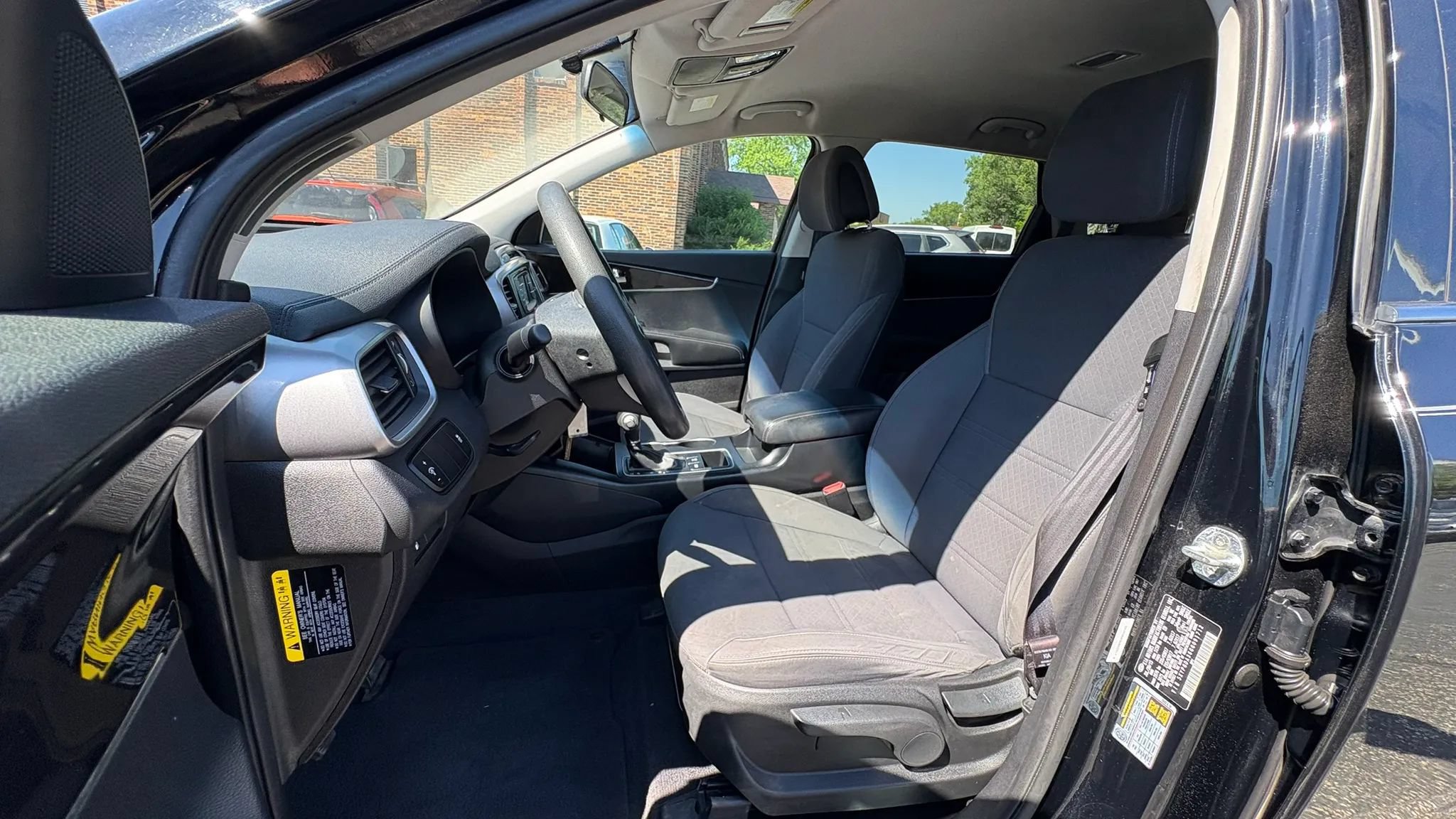 Used 2016 Kia Sorento AWD image 2