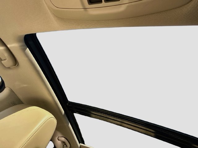 Used 2020 Buick Envision Essence FWD image 28