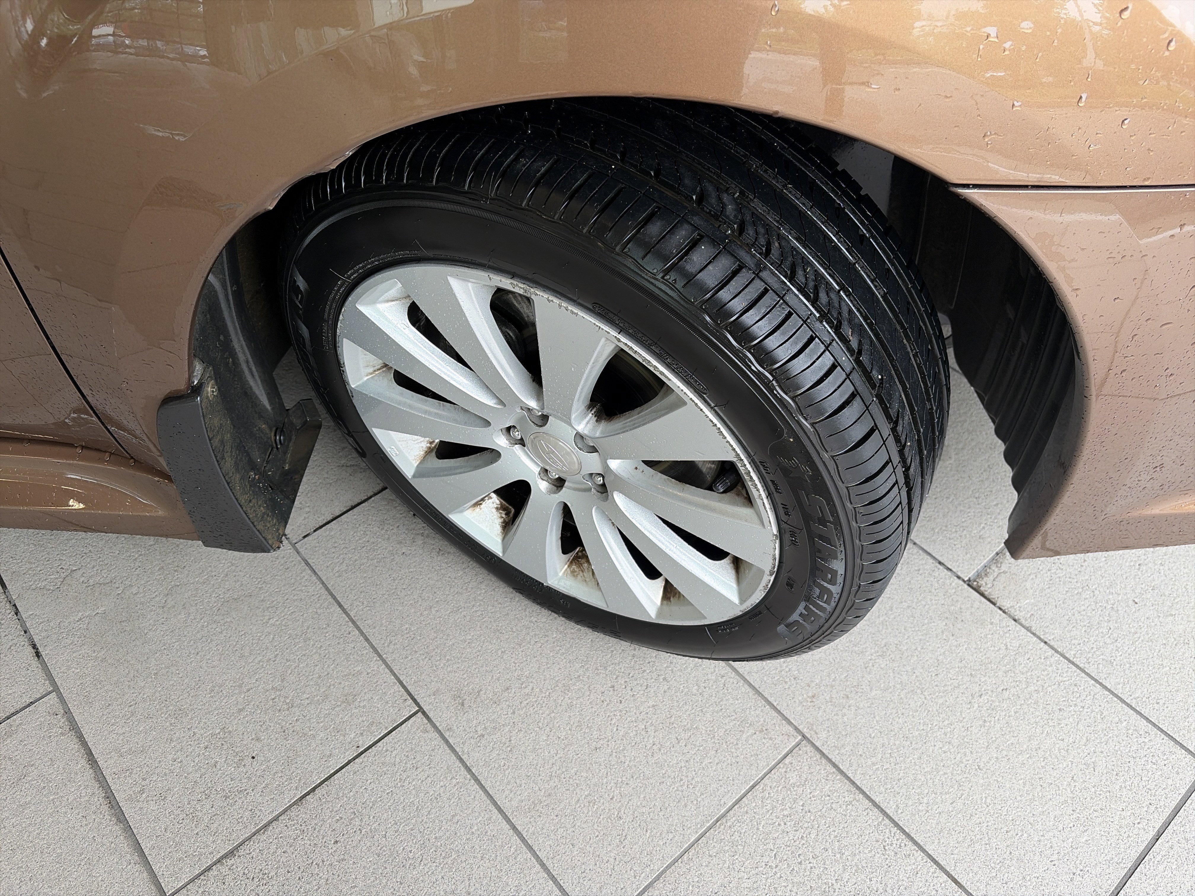 Used 2011 Subaru Legacy 2.5i Limited AWD/4WD image 12