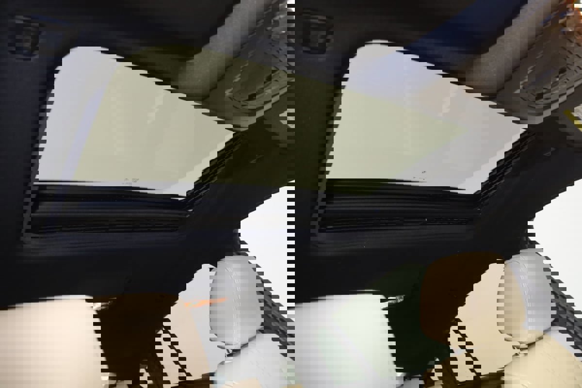 Used 2018 BMW X4 M40i image 11