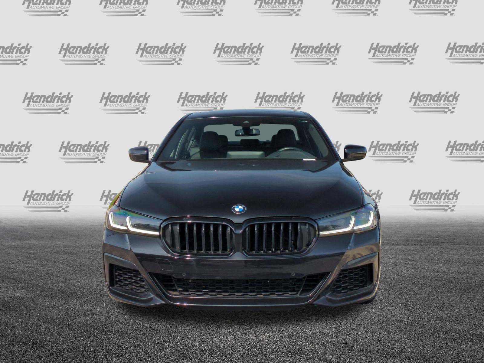 Used 2023 BMW 540i w/ Executive Package image 3