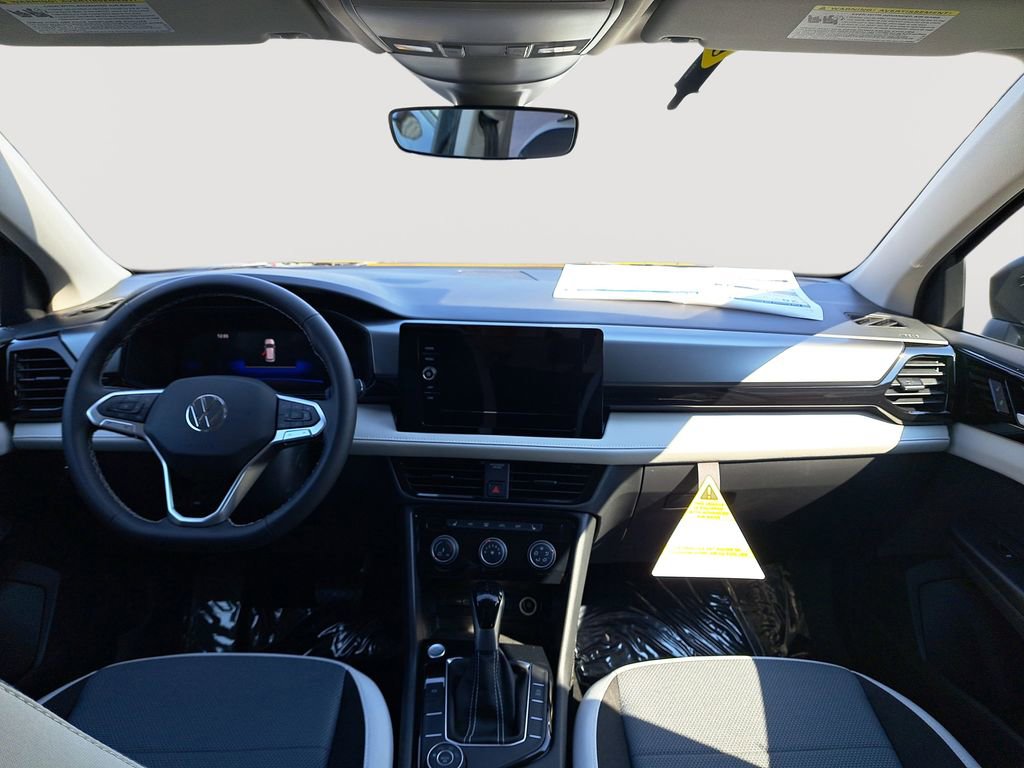New 2025 Volkswagen Taos S image 19
