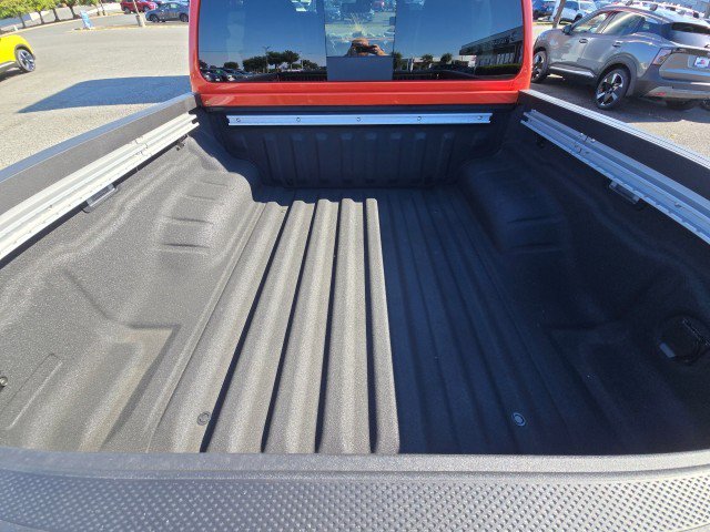 New 2025 Nissan Frontier PRO-4X w/ Pro Premium Package image 16